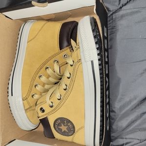 Brand new boys High top Converse